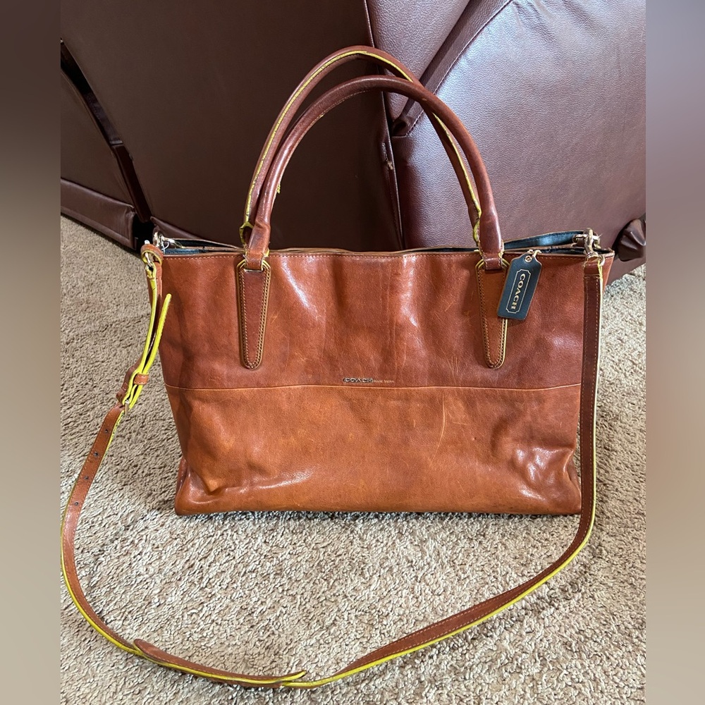 COACH New York The Borough Bag Retro Glove Tan Brown Leather Edgepaint